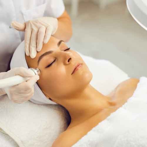 Hydra Facial